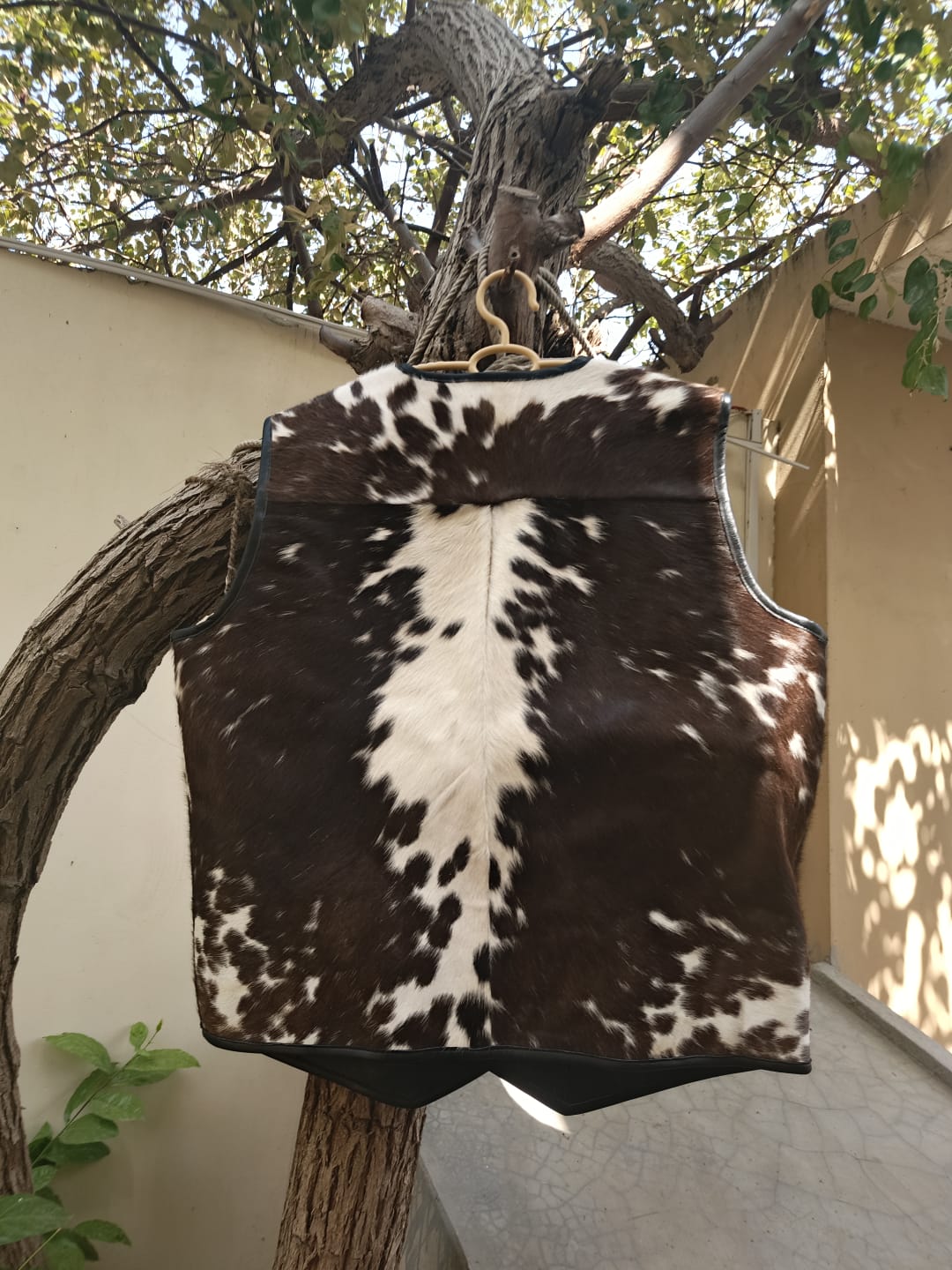 Cowhide Leather Vest Brown